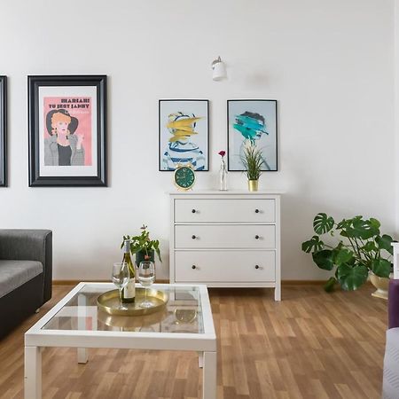 Discover Krakow Apartments - 3 Rakowicka St - Classic Apartments Near Main Station - Netflix Exterior photo