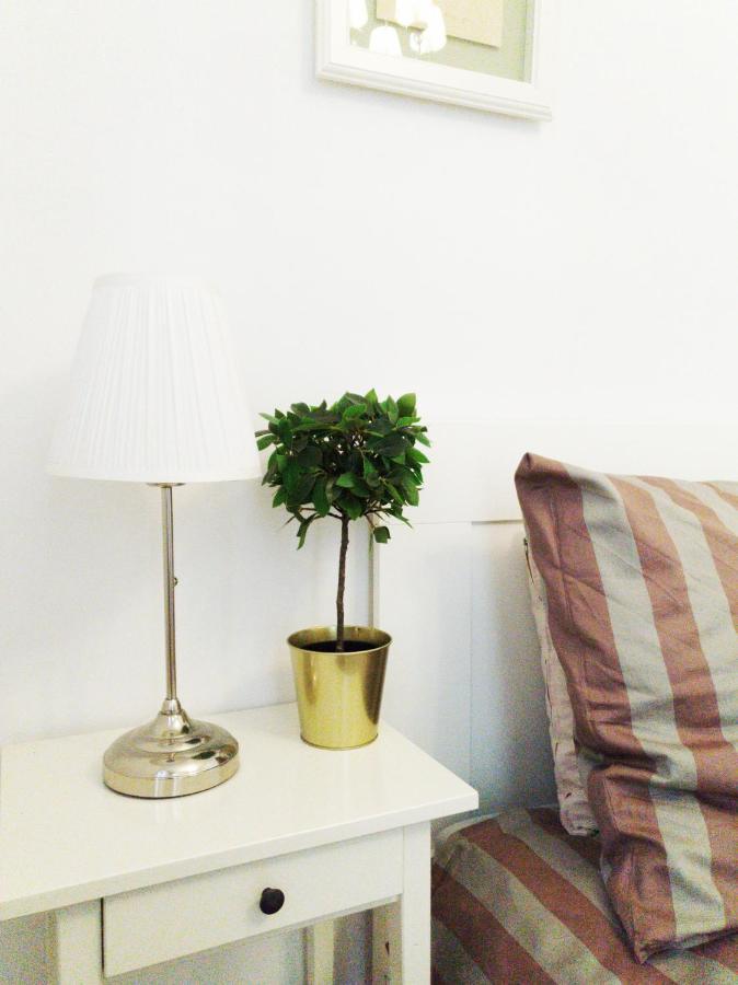 Discover Krakow Apartments - 3 Rakowicka St - Classic Apartments Near Main Station - Netflix Exterior photo