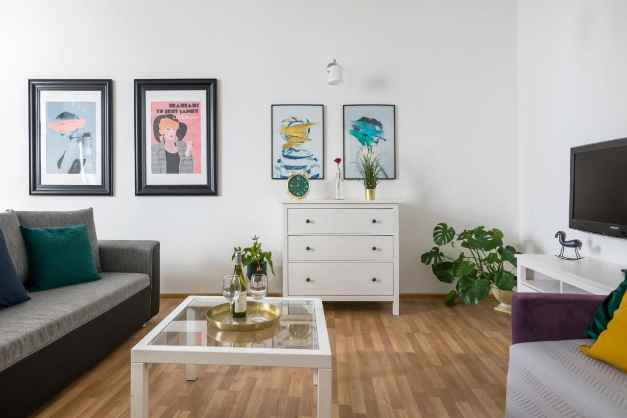 Discover Krakow Apartments - 3 Rakowicka St - Classic Apartments Near Main Station - Netflix Exterior photo