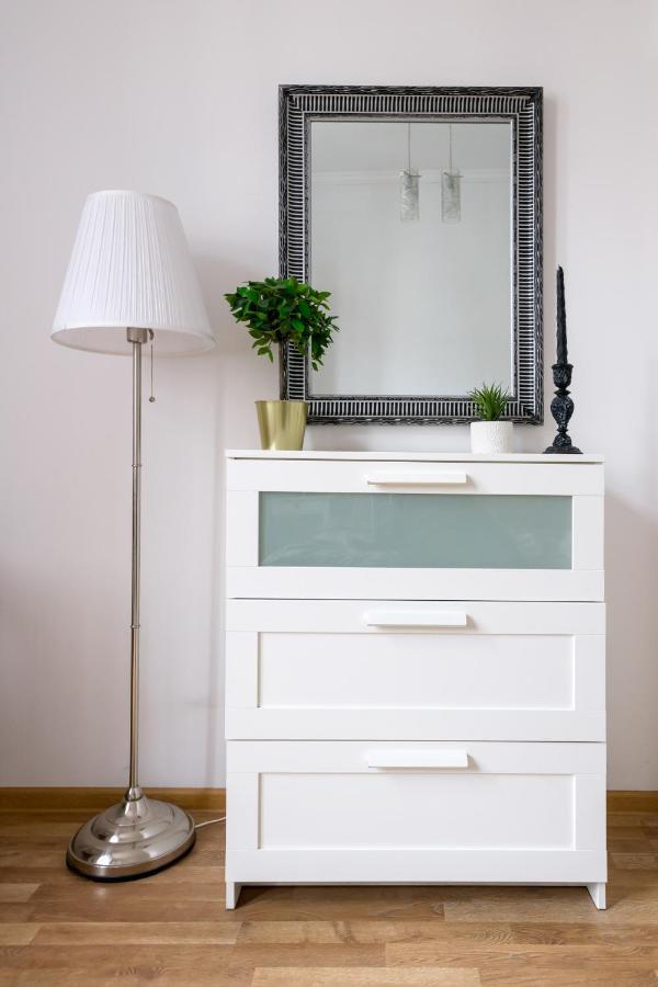 Discover Krakow Apartments - 3 Rakowicka St - Classic Apartments Near Main Station - Netflix Exterior photo