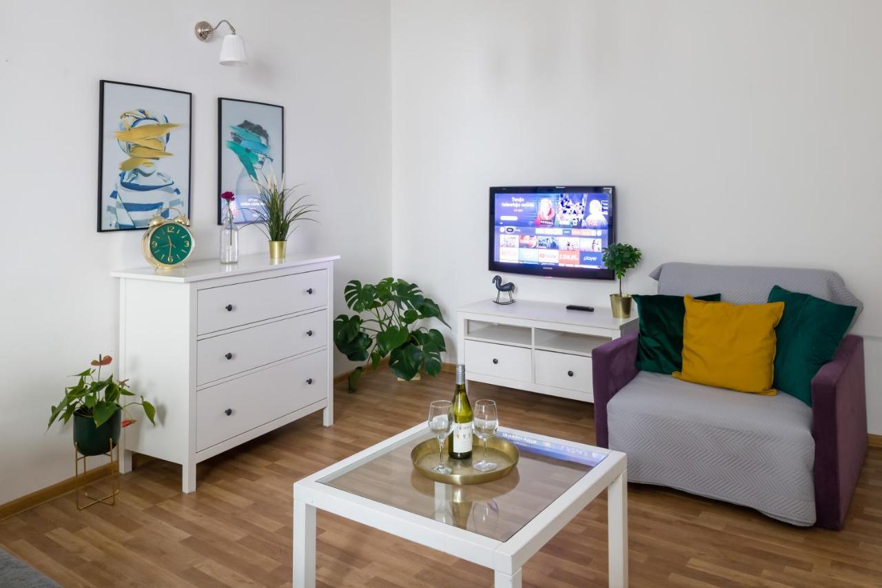 Discover Krakow Apartments - 3 Rakowicka St - Classic Apartments Near Main Station - Netflix Exterior photo